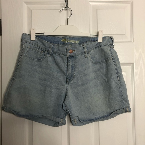 Old Navy Shorts Sweetheart Jean Shorts 12 Light Wash - Picture 1 of 4